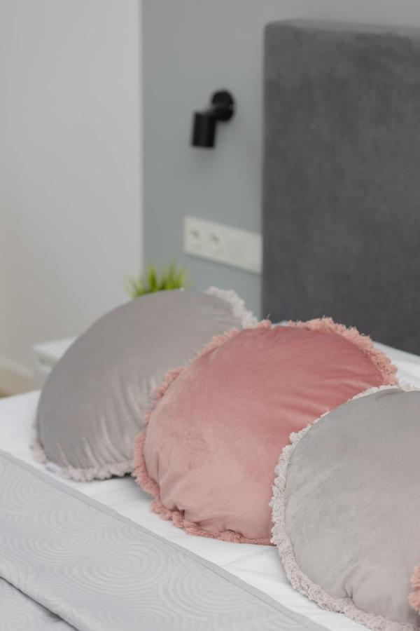 Wola Pet-Friendly Apartments With Ac Slawinska By Noclegi Renters Warszawa Eksteriør bilde