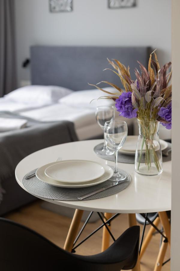 Wola Pet-Friendly Apartments With Ac Slawinska By Noclegi Renters Warszawa Eksteriør bilde